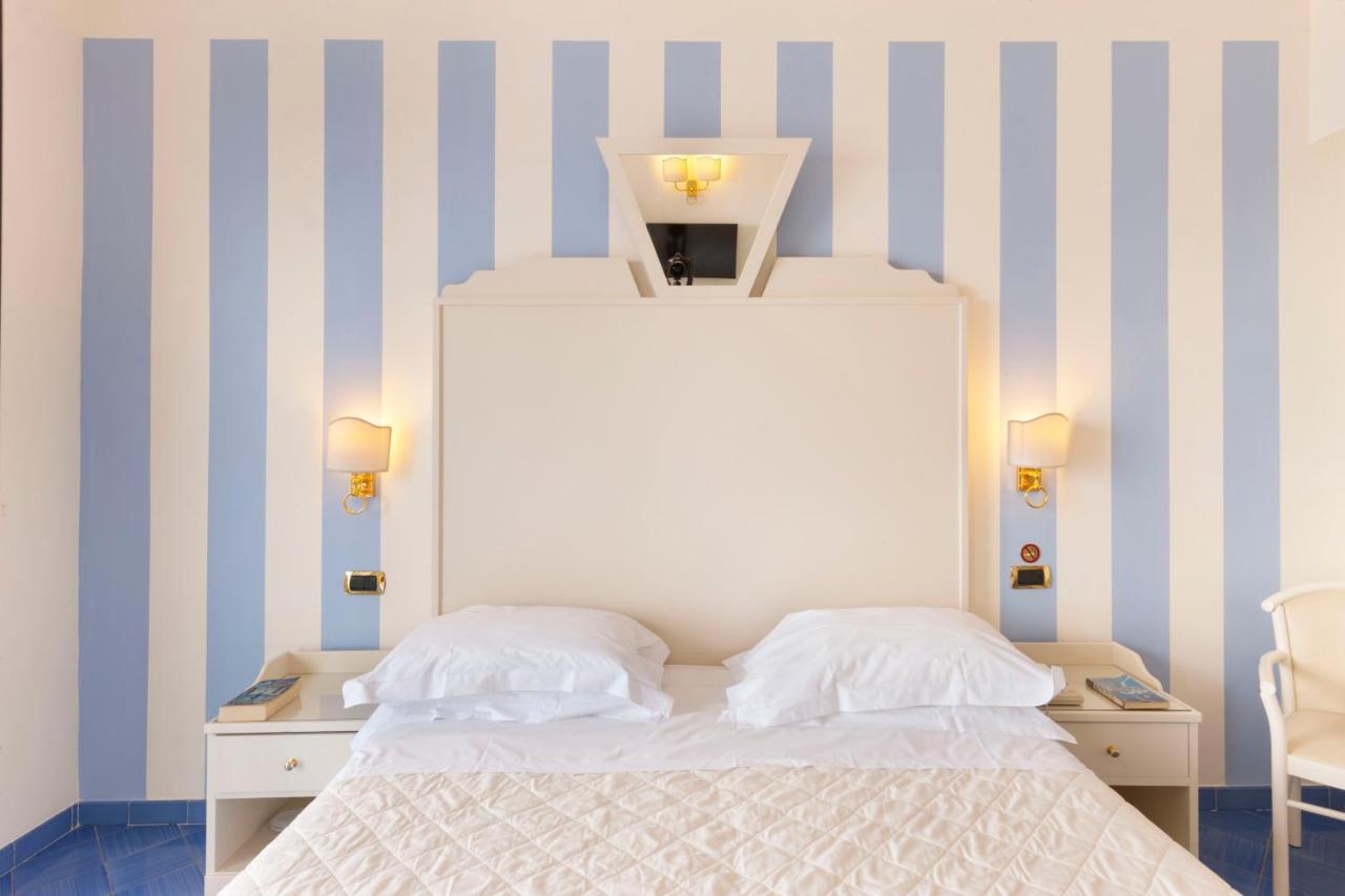 Hotel Bristol Sorrento Esterno foto