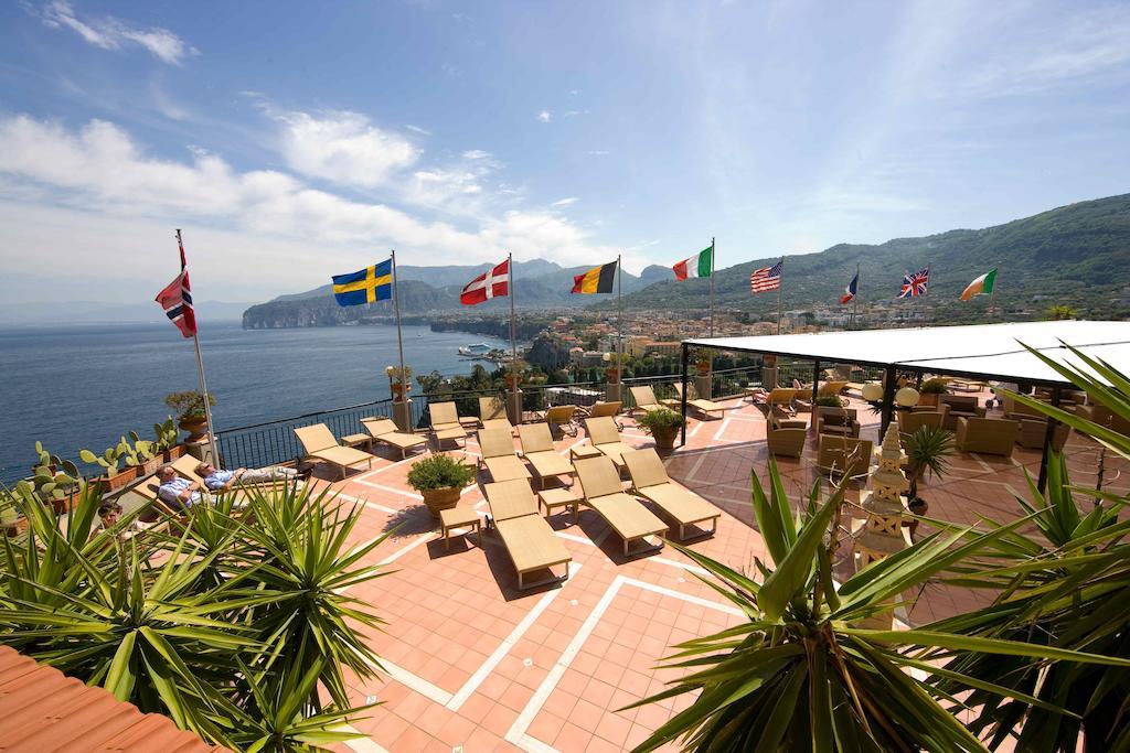 Hotel Bristol Sorrento Esterno foto