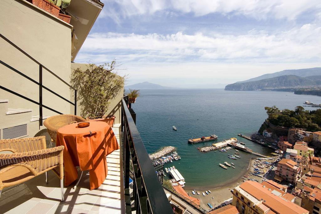 Hotel Bristol Sorrento Esterno foto