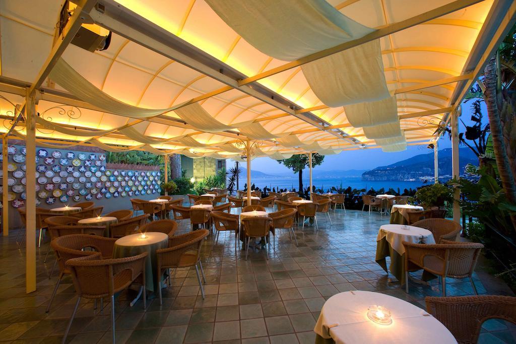 Hotel Bristol Sorrento Esterno foto