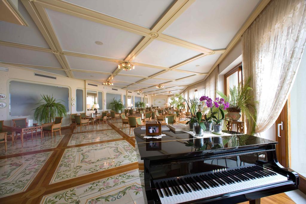 Hotel Bristol Sorrento Esterno foto