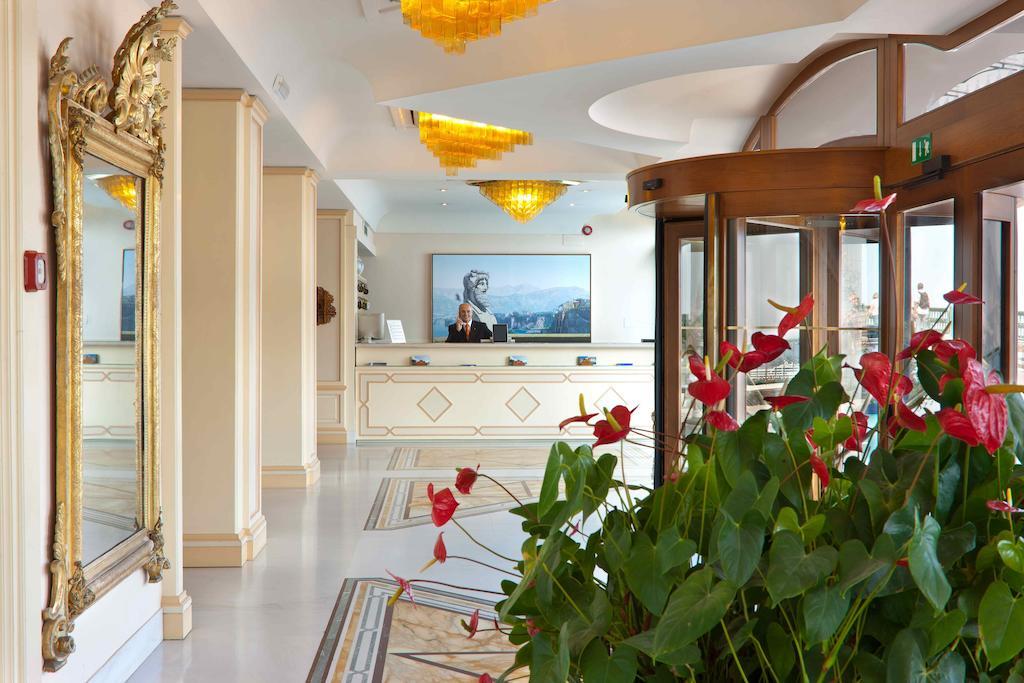 Hotel Bristol Sorrento Esterno foto