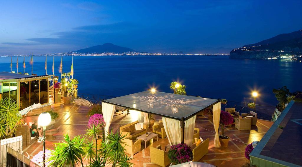 Hotel Bristol Sorrento Esterno foto