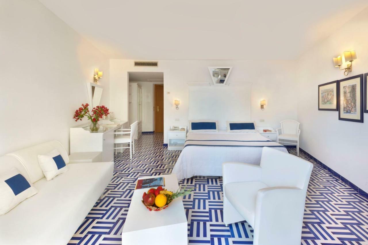 Hotel Bristol Sorrento Esterno foto