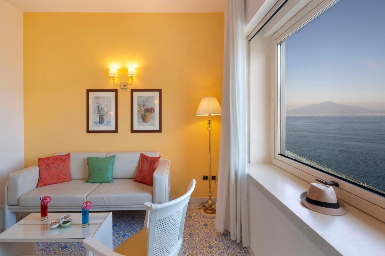 Hotel Bristol Sorrento Esterno foto