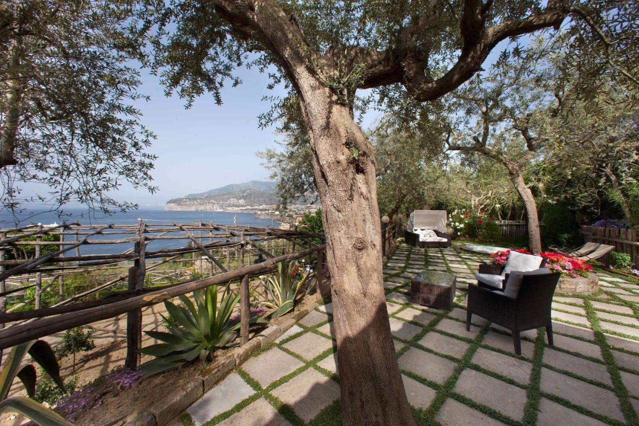 Hotel Bristol Sorrento Esterno foto